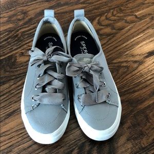 Sperry sneakers size 5.
